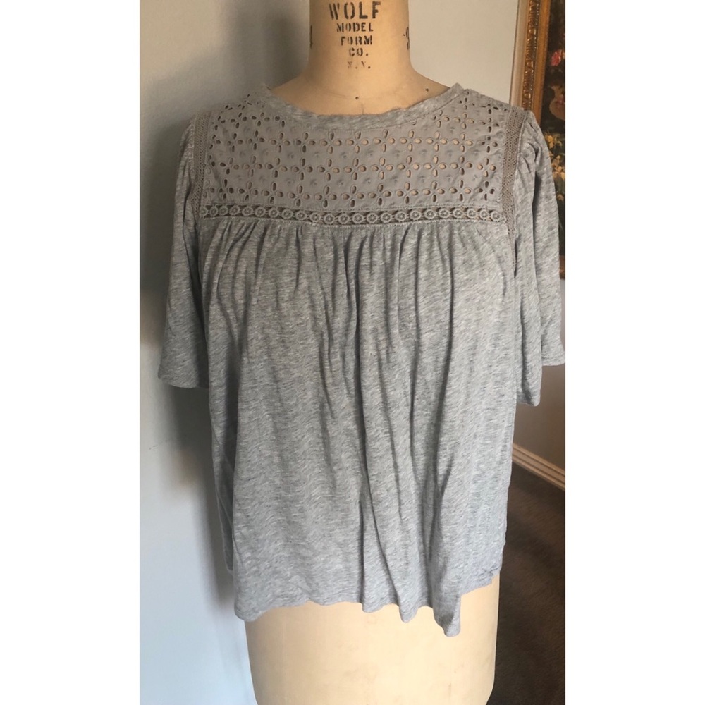 Gap shirt